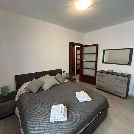 Casa Lea Como